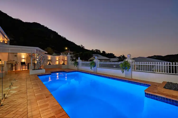 15 Rosemont Court, Mooroobool QLD 4870