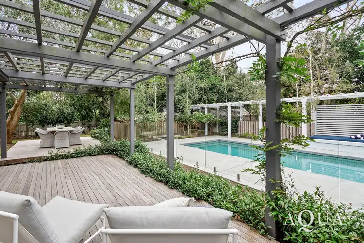 29 Old Mornington Road, Mount Eliza VIC 3930
