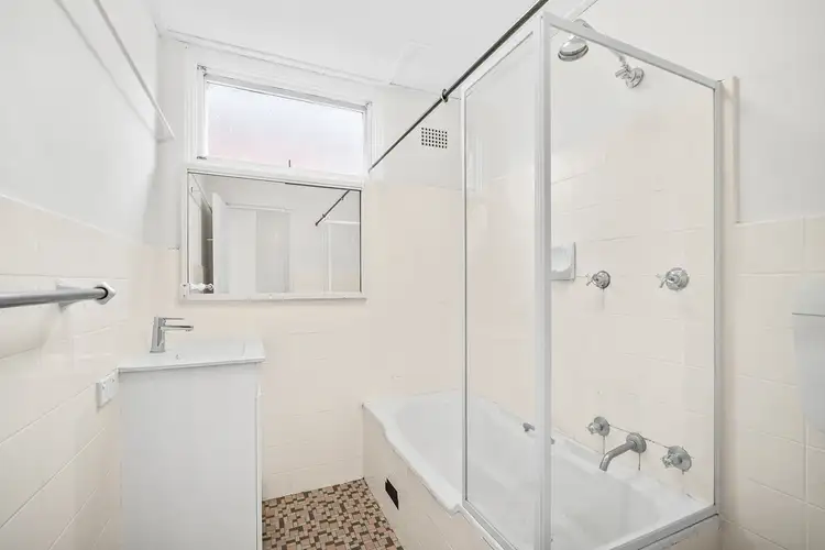 Fifth view of Homely apartment listing, 6/19-21 Queens Road, Brighton-Le-Sands NSW 2216