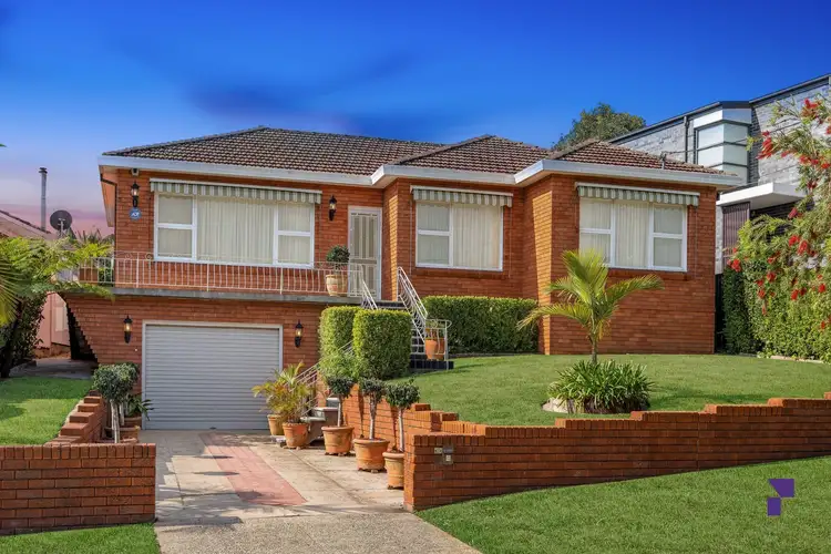 4 Suva Crescent, Greenacre NSW 2190