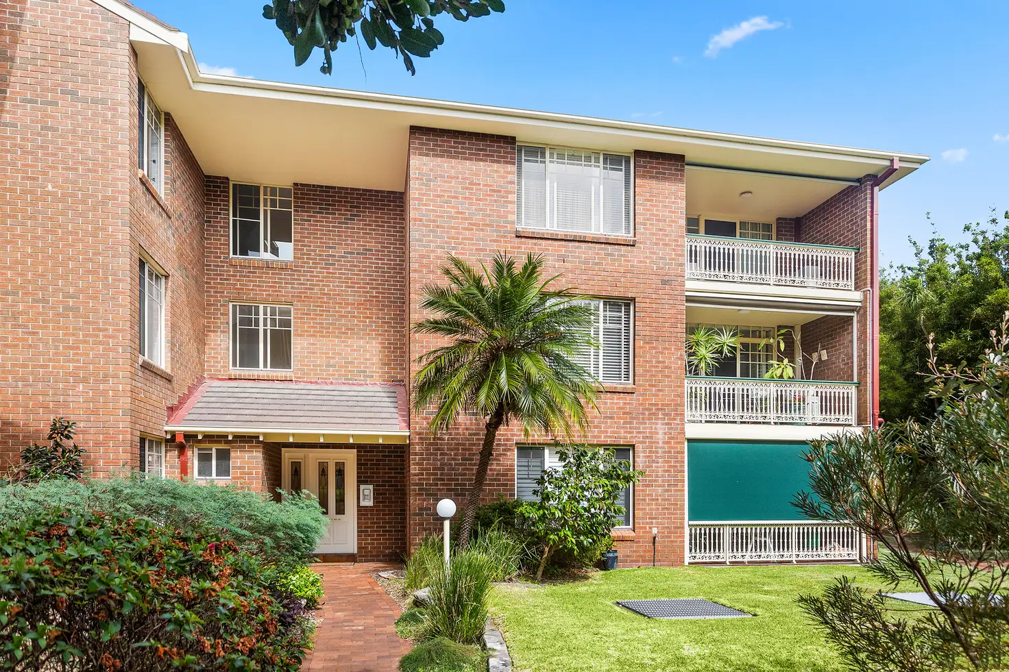 Main view of Homely unit listing, 13/10-14 Allison Road, Cronulla NSW 2230