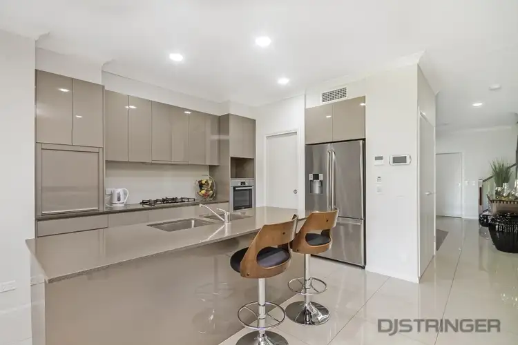 2/35 Binya Avenue, Coolangatta QLD 4225