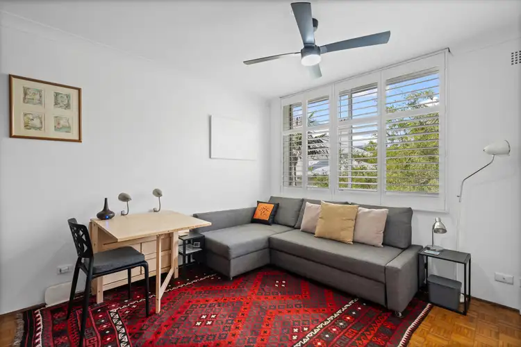 11/90-92 Elizabeth Bay Road