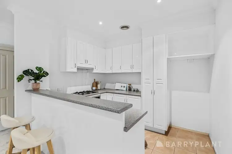 Fifth view of Homely townhouse listing, 5/2 McKelvie Court, Glen Waverley VIC 3150