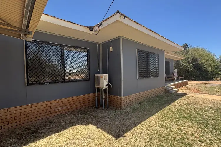 Second view of Homely house listing, 5 Kempton Way, East Carnarvon WA 6701