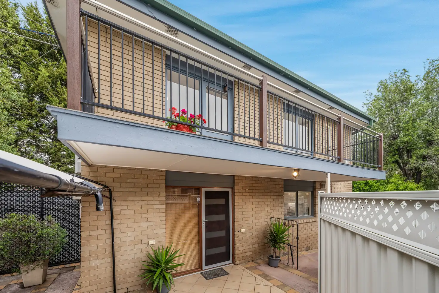 Main view of Homely unit listing, 2/15 Thomas Street, Doncaster East VIC 3109