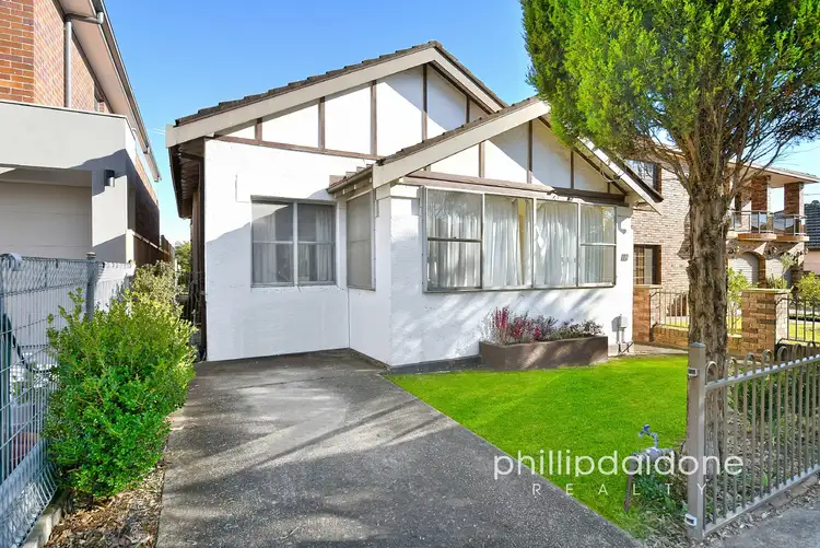 16 Fifth Avenue, Berala NSW 2141