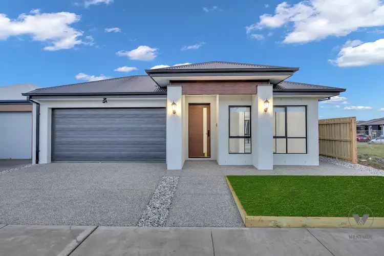 38 Karachi Avenue, Mount Cottrell VIC 3024