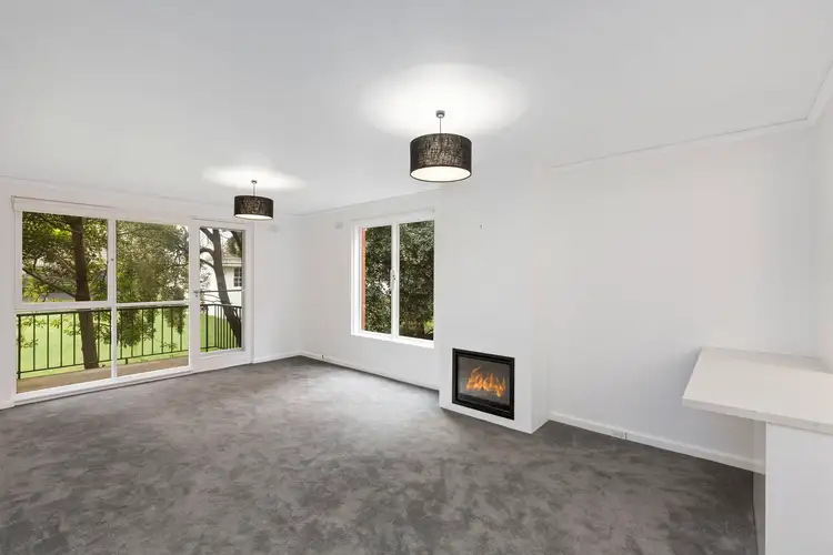 13/4 Glyndebourne Avenue, Toorak VIC 3142
