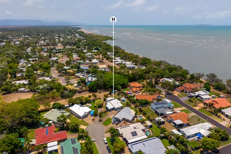 15 Pacific Avenue, Bushland Beach QLD 4818