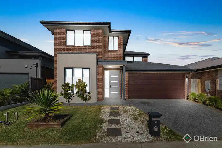 92 Fenway Boulevard, Clyde North VIC 3978