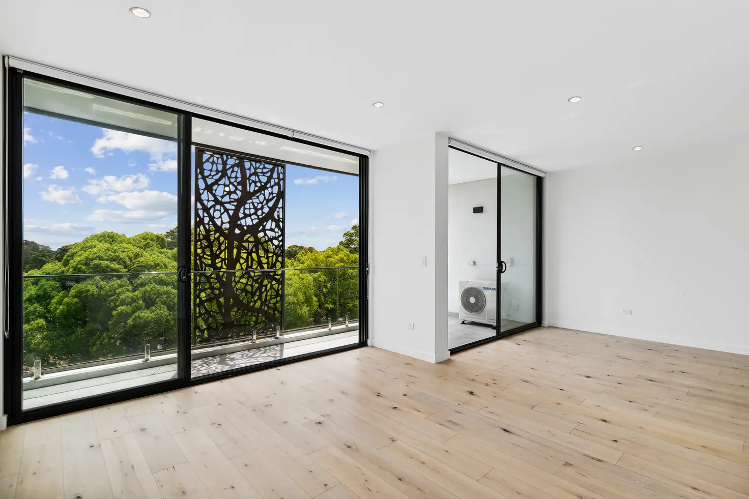 Main view of Homely unit listing, 301/134 Linden Street, Sutherland NSW 2232