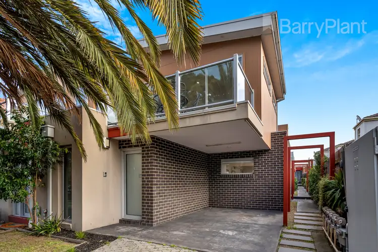 1/1 Lake Grove, Coburg North VIC 3058