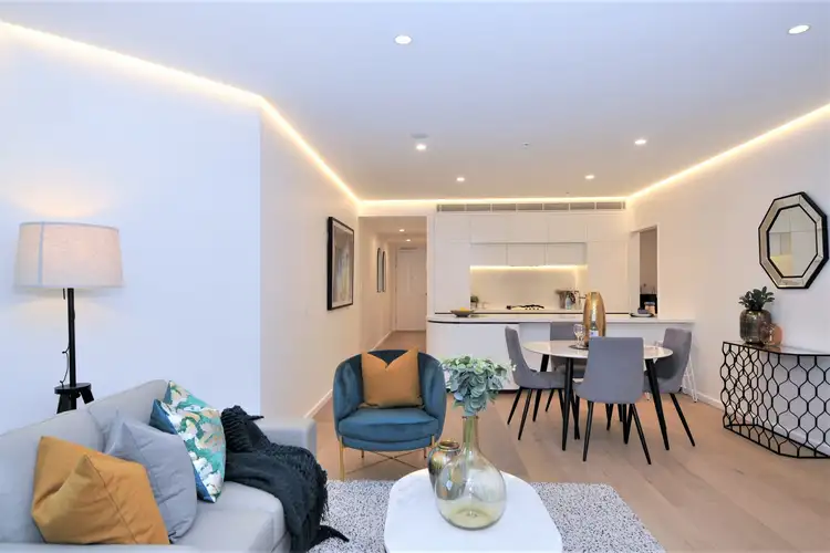 1701/116 Bathurst Street