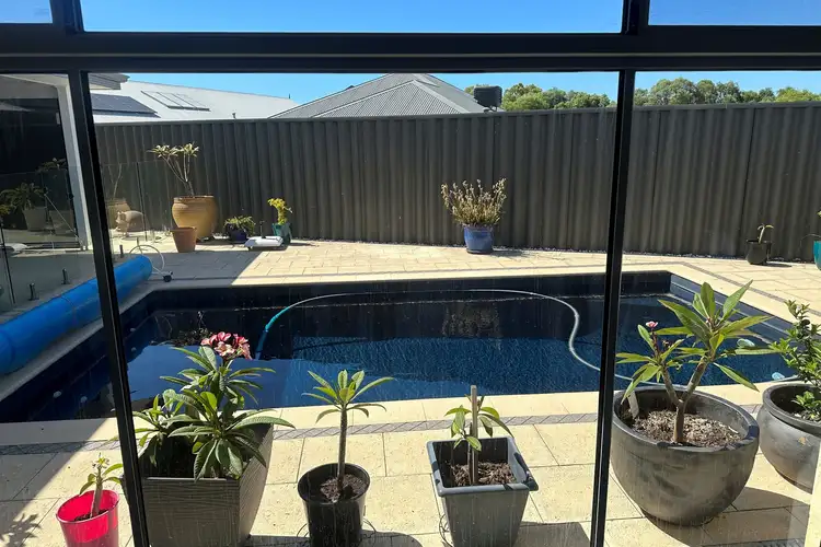 3 Herald Way, Dalyellup WA 6230