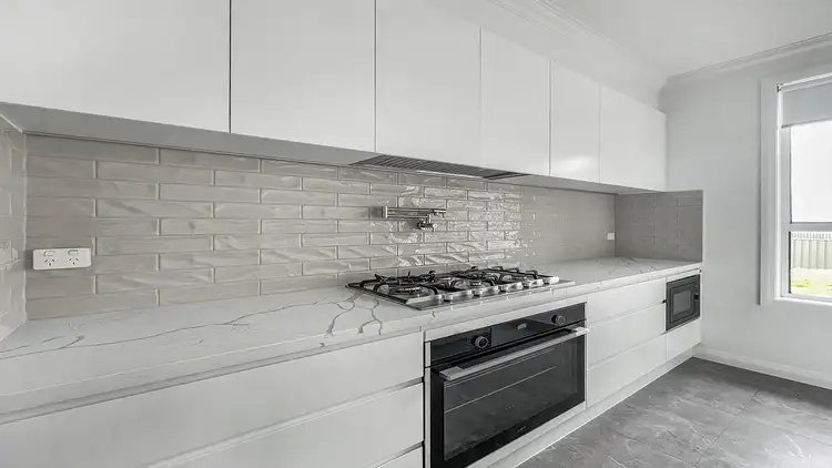 33 Hone Creek Drive, Caerleon NSW 2850