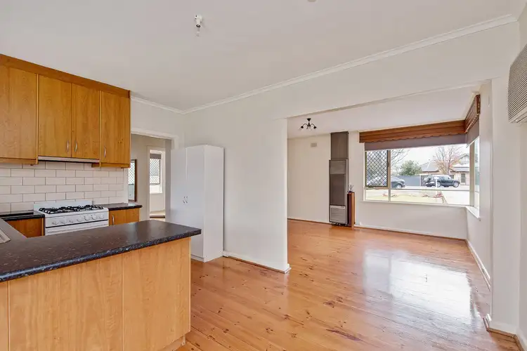 Fifth view of Homely house listing, 4 Dennis Court, Clarence Gardens SA 5039