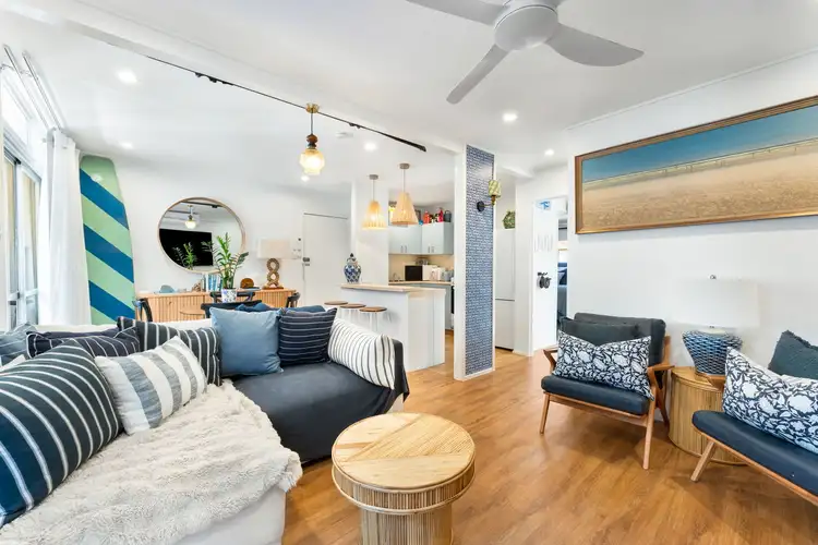 8/272 Marine Parade, Labrador QLD 4215