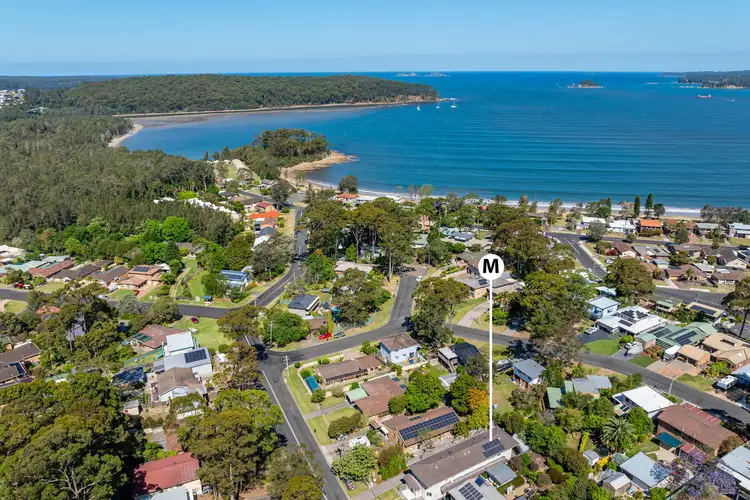 2/11 Wallarah Street, Surfside NSW 2536