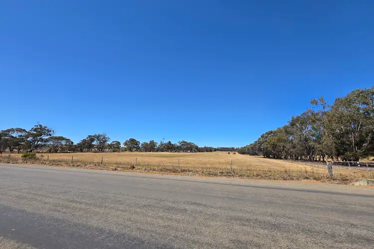 549 Tie Line Road, Broomehill Village WA 6318
