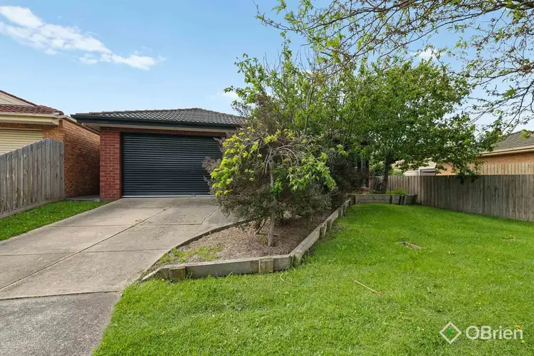 4 Shaftsbury Avenue, Berwick VIC 3806