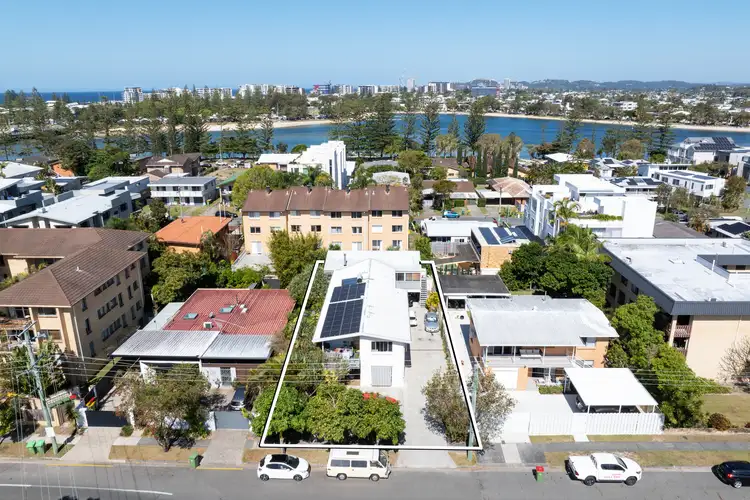 24 Ikkina Road, Burleigh Heads QLD 4220