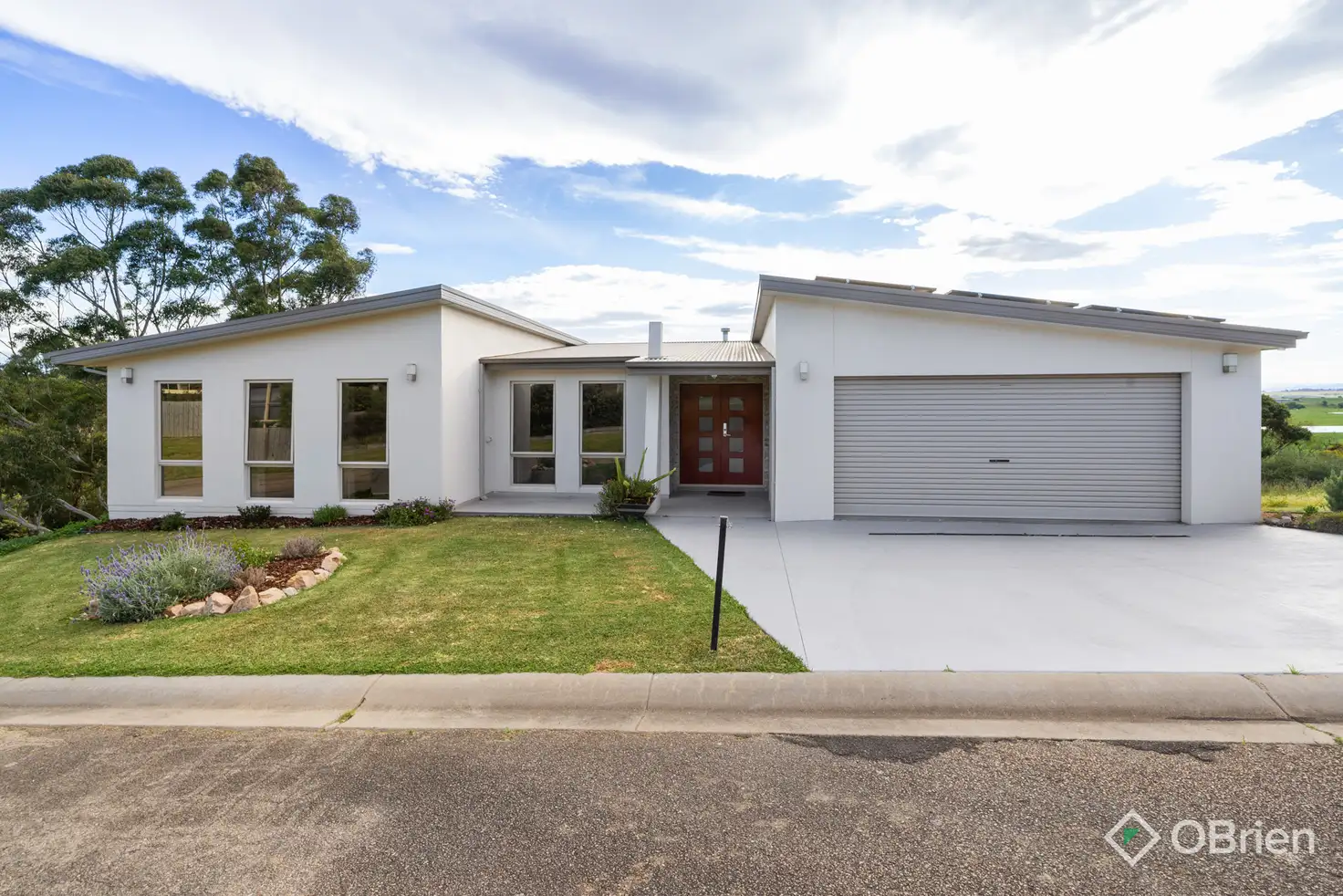Main view of Homely house listing, 5 Thomas Mews, Bairnsdale VIC 3875