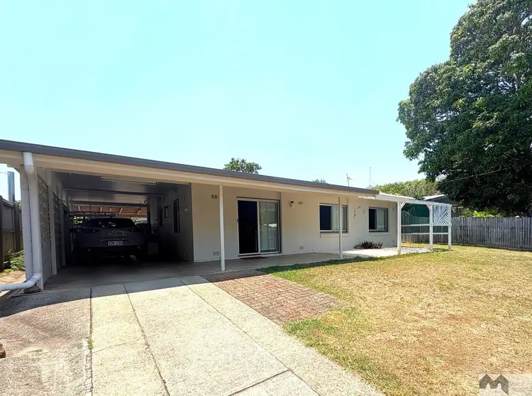 28 Oak Street, Holloways Beach QLD 4878