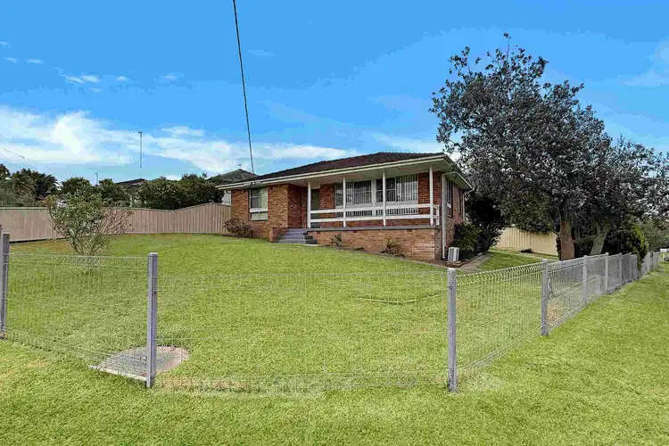 15 Garrard Avenue, Mount Warrigal NSW 2528