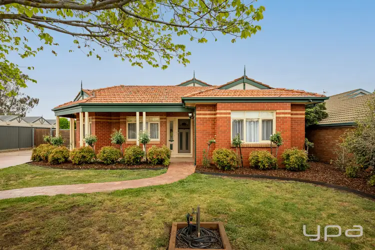 12 Ribera Court, Werribee VIC 3030