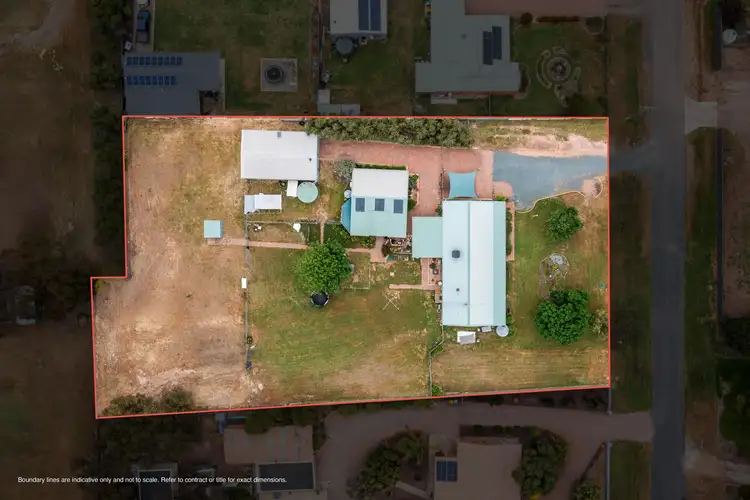 14 Gold Leaf Court, Huntly VIC 3551