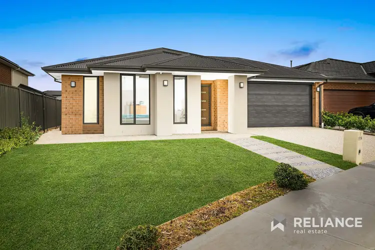 Second view of Homely house listing, 5 Agatha Way, Werribee VIC 3030