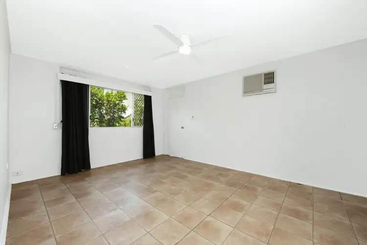 Fifth view of Homely apartment listing, 2/9 Shaw Street, West End QLD 4810