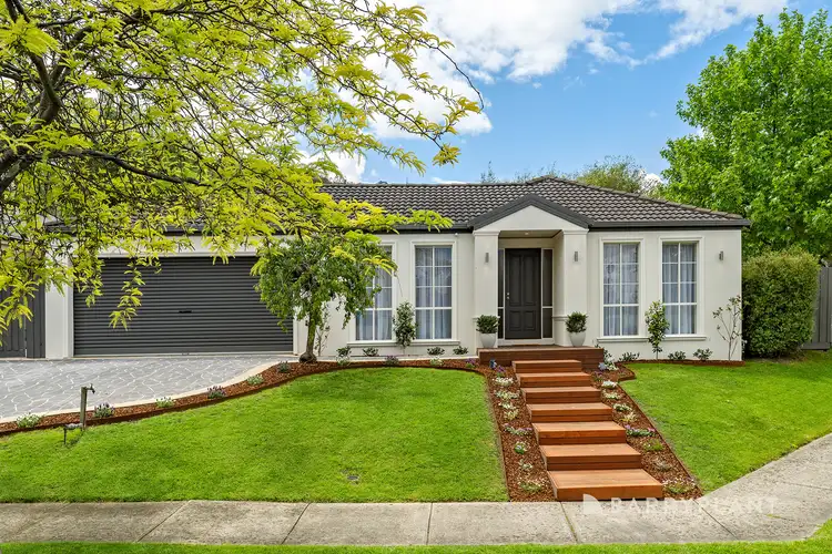 2 Woods Point Drive, Beaconsfield VIC 3807