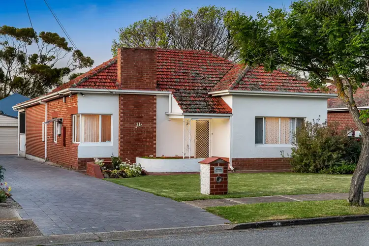 31 Gowrie Avenue, Glengowrie SA 5044