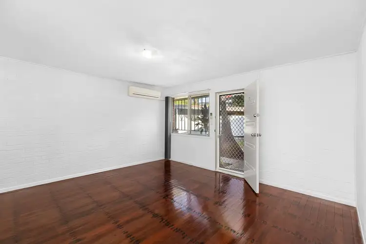 Fourth view of Homely apartment listing, 3/19 Leamington Street, Woolloongabba QLD 4102