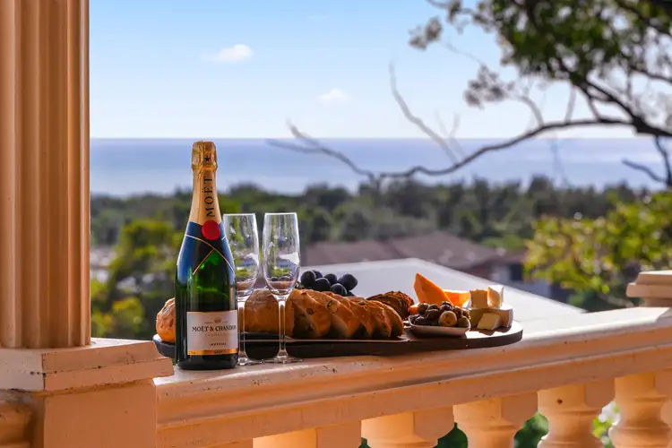 10 Coronation Avenue, Sawtell NSW 2452