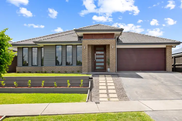 137 Billabong Parade