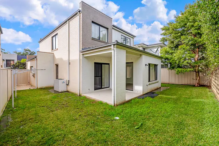17 Treeland Circuit, Kellyville NSW 2155