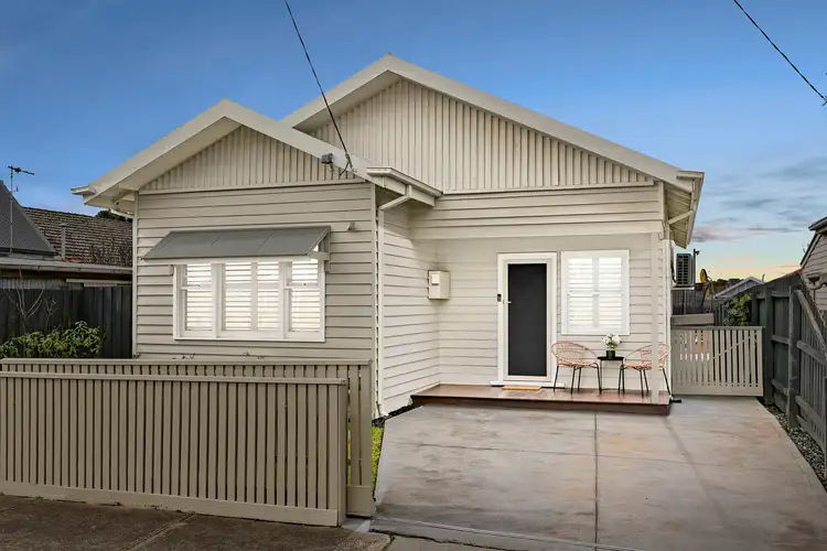 12 Grindlay Street, Newport VIC 3015