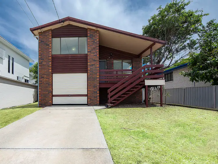 25 Watson Street, Camp Hill QLD 4152
