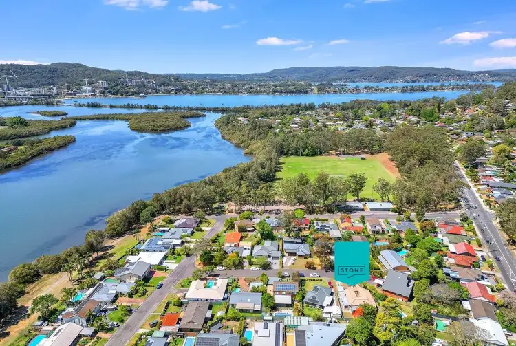 Fifth view of Homely house listing, 10 Waterside Close, Point Clare NSW 2250