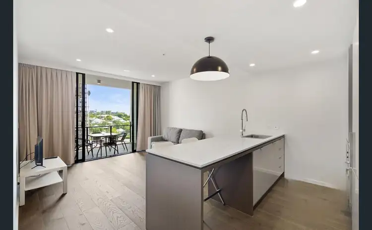 909/148 Logan Road, Woolloongabba QLD 4102