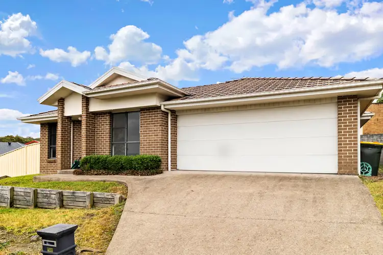 55 Araminta Chase, Cameron Park NSW 2285
