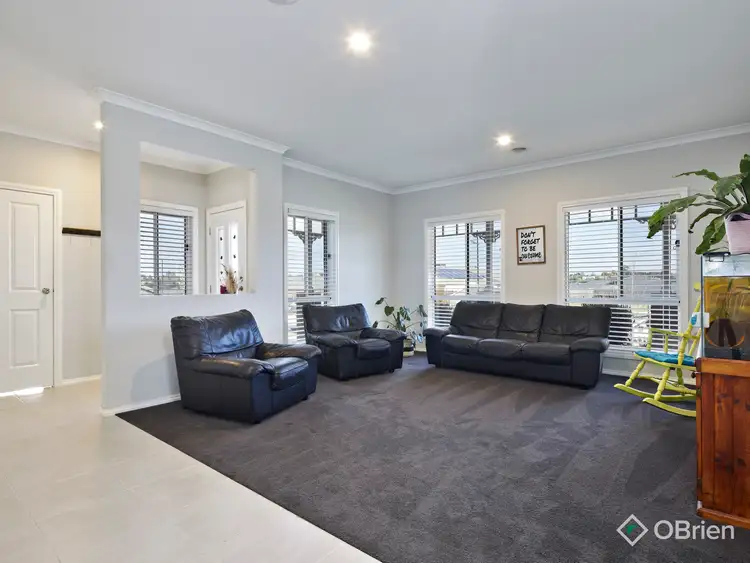 Fifth view of Homely house listing, 9 Highvale Rise, Warragul VIC 3820