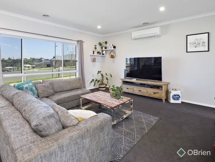 Sixth view of Homely house listing, 9 Highvale Rise, Warragul VIC 3820