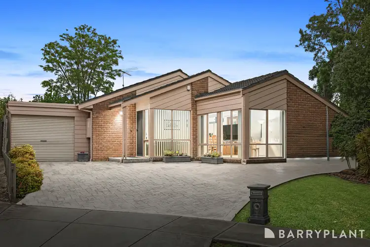 5 Orsett Court, Mill Park VIC 3082