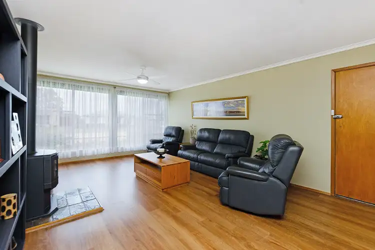 Fifth view of Homely house listing, 8 Hakea Court, Portland VIC 3305