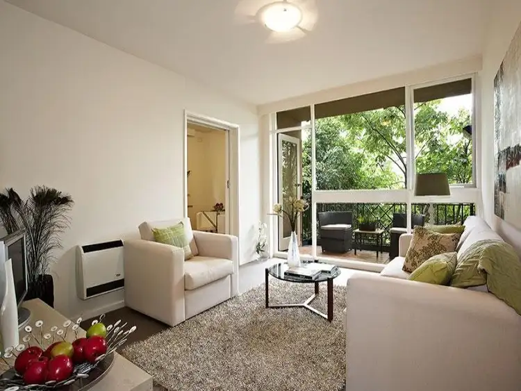 3/15 Burnett Street, St Kilda VIC 3182