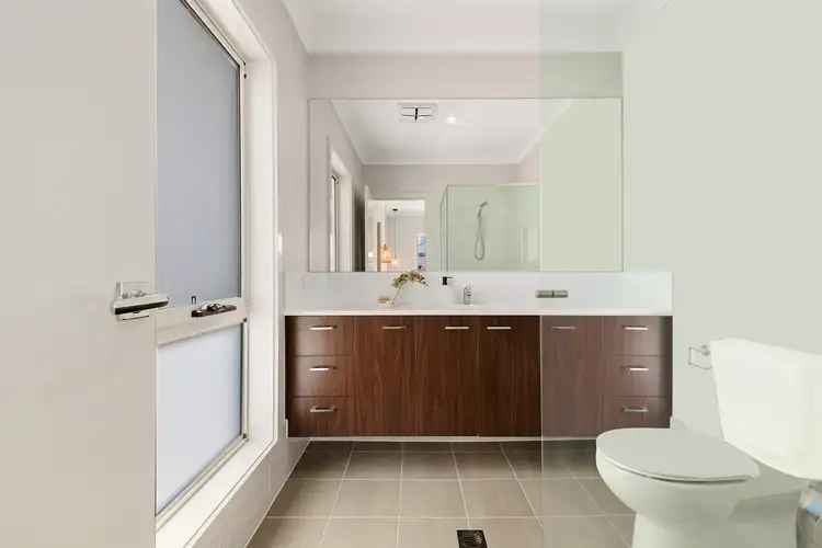 Sixth view of Homely house listing, 170 Settlers Boulevard, Chisholm NSW 2322